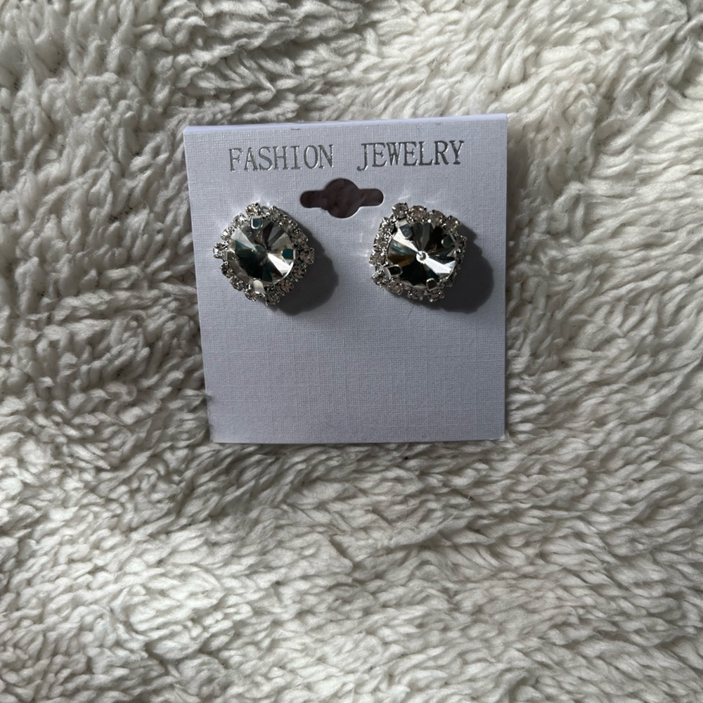 Rhinestone Decor Stud Earrings
